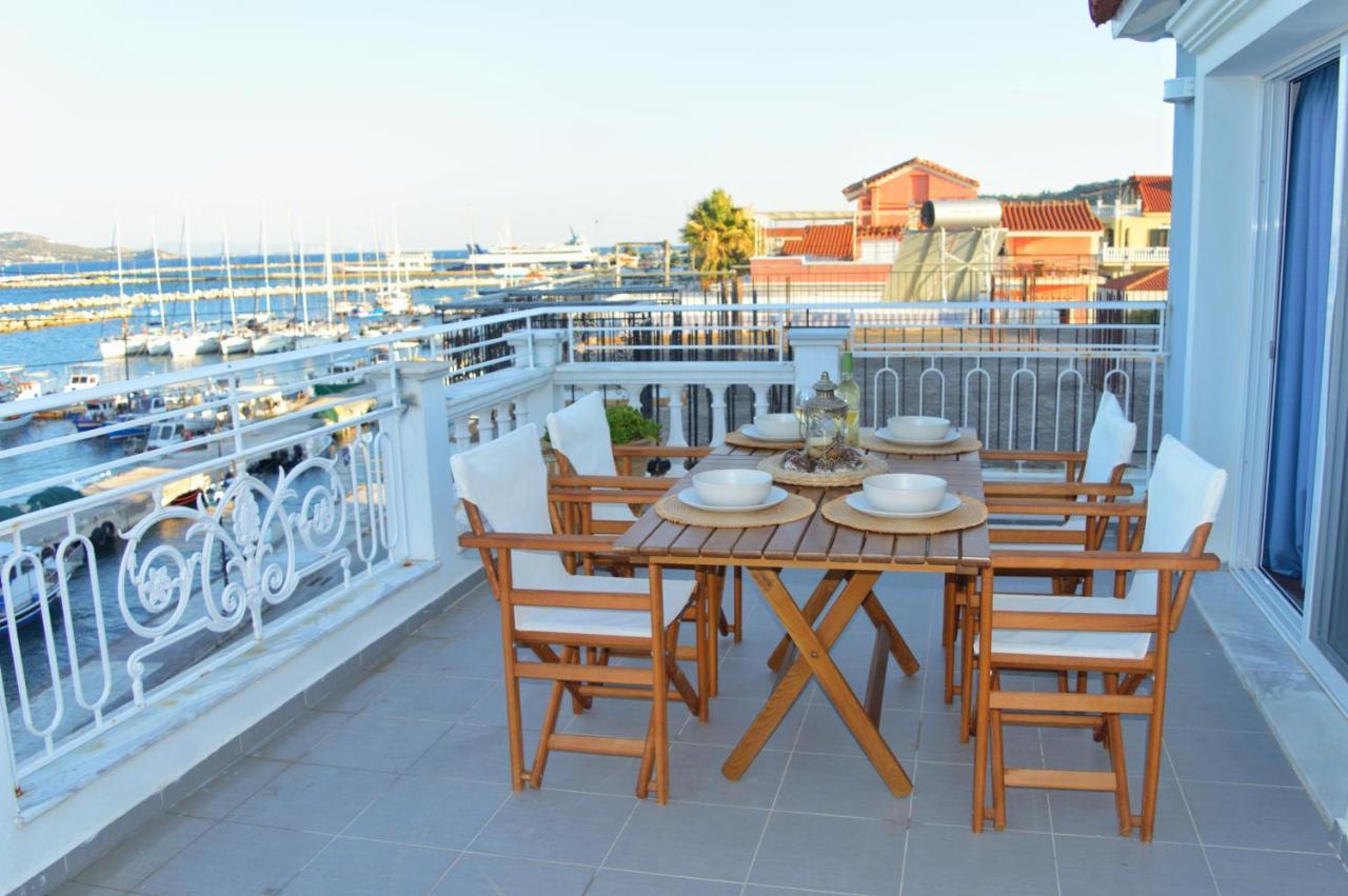 Appartamento La Maison Bleue Lixouri Esterno foto